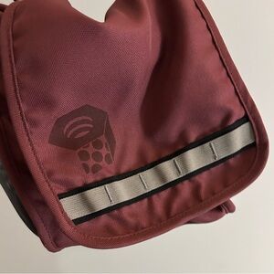Mountain Hardwear Messenger Bag for Men. OS
